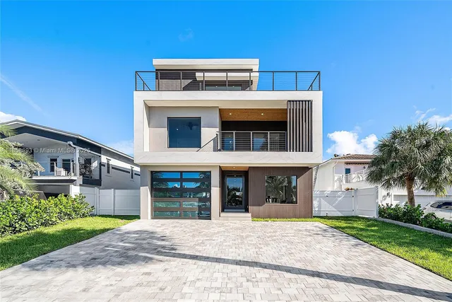 $3,690,000 | 3225 Canal Drive, Pompano Beach, FL 33062