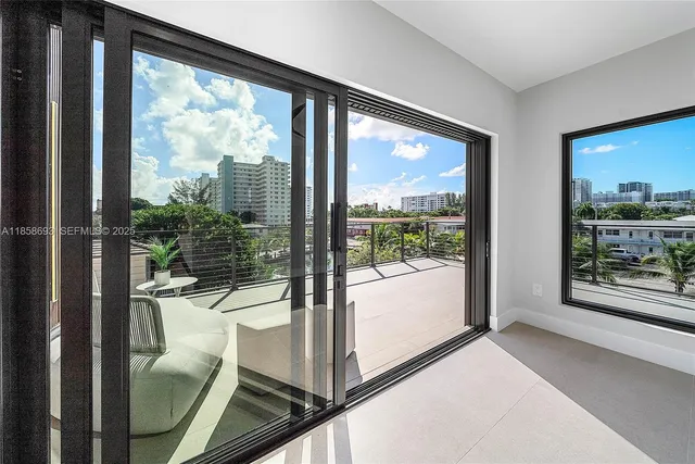 $3,690,000 | 3225 Canal Drive, Pompano Beach, FL 33062