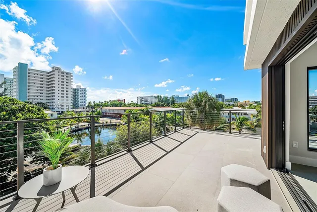 $3,690,000 | 3225 Canal Drive, Pompano Beach, FL 33062