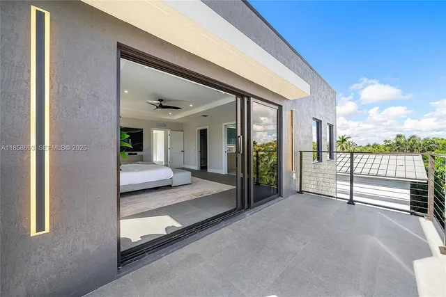 $3,690,000 | 3225 Canal Drive, Pompano Beach, FL 33062