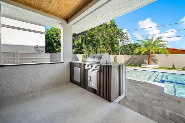 $3,690,000 | 3225 Canal Drive, Pompano Beach, FL 33062