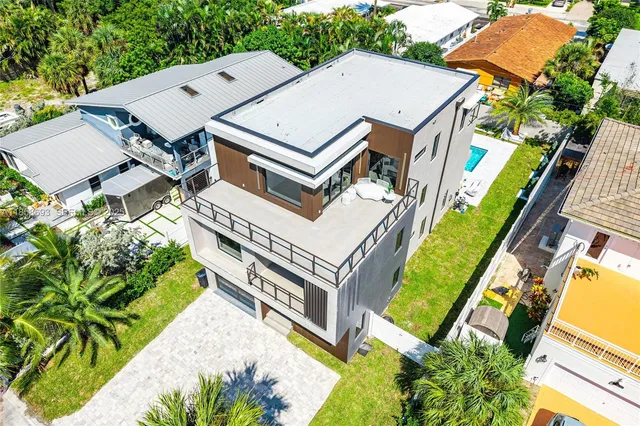 $3,690,000 | 3225 Canal Drive, Pompano Beach, FL 33062