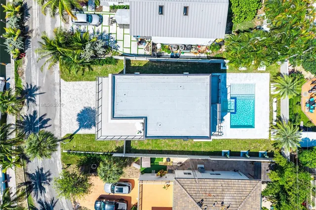$3,690,000 | 3225 Canal Drive, Pompano Beach, FL 33062
