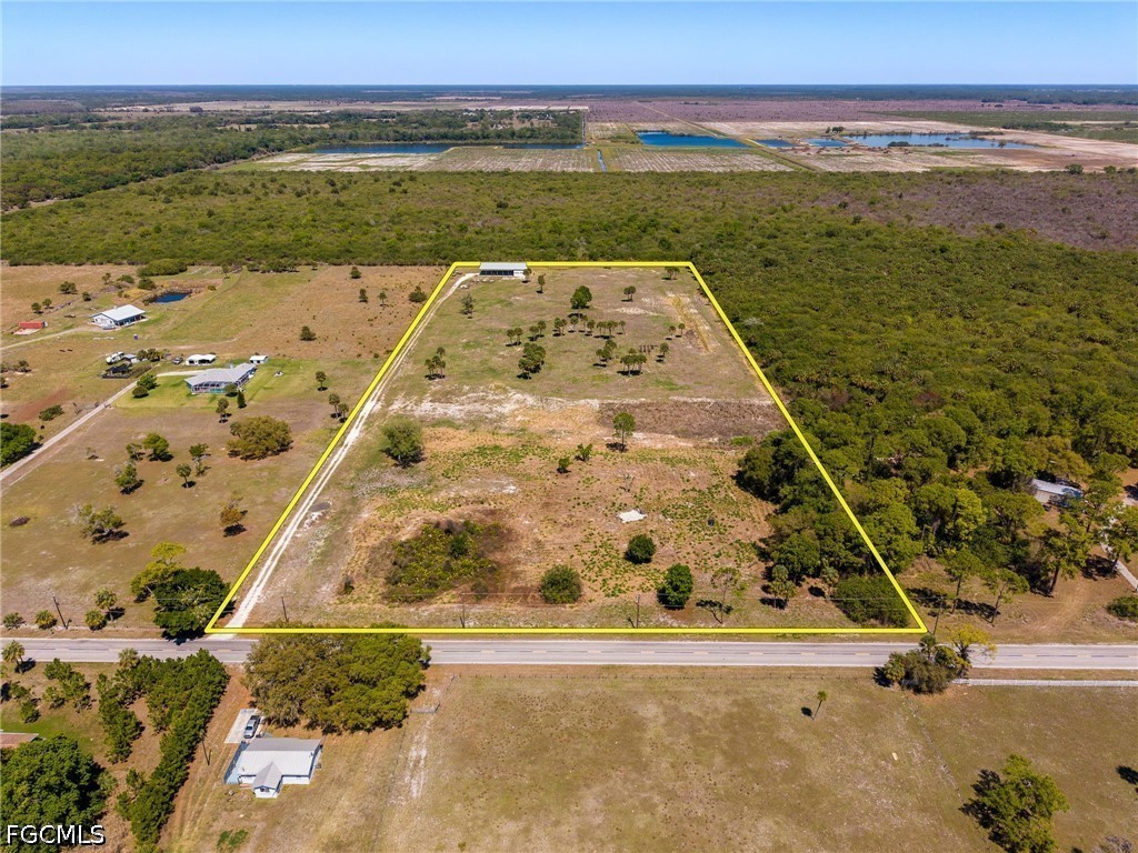 18020 Caloosa Ridge Road Alva, FL 33920 - Photo 2 of 31