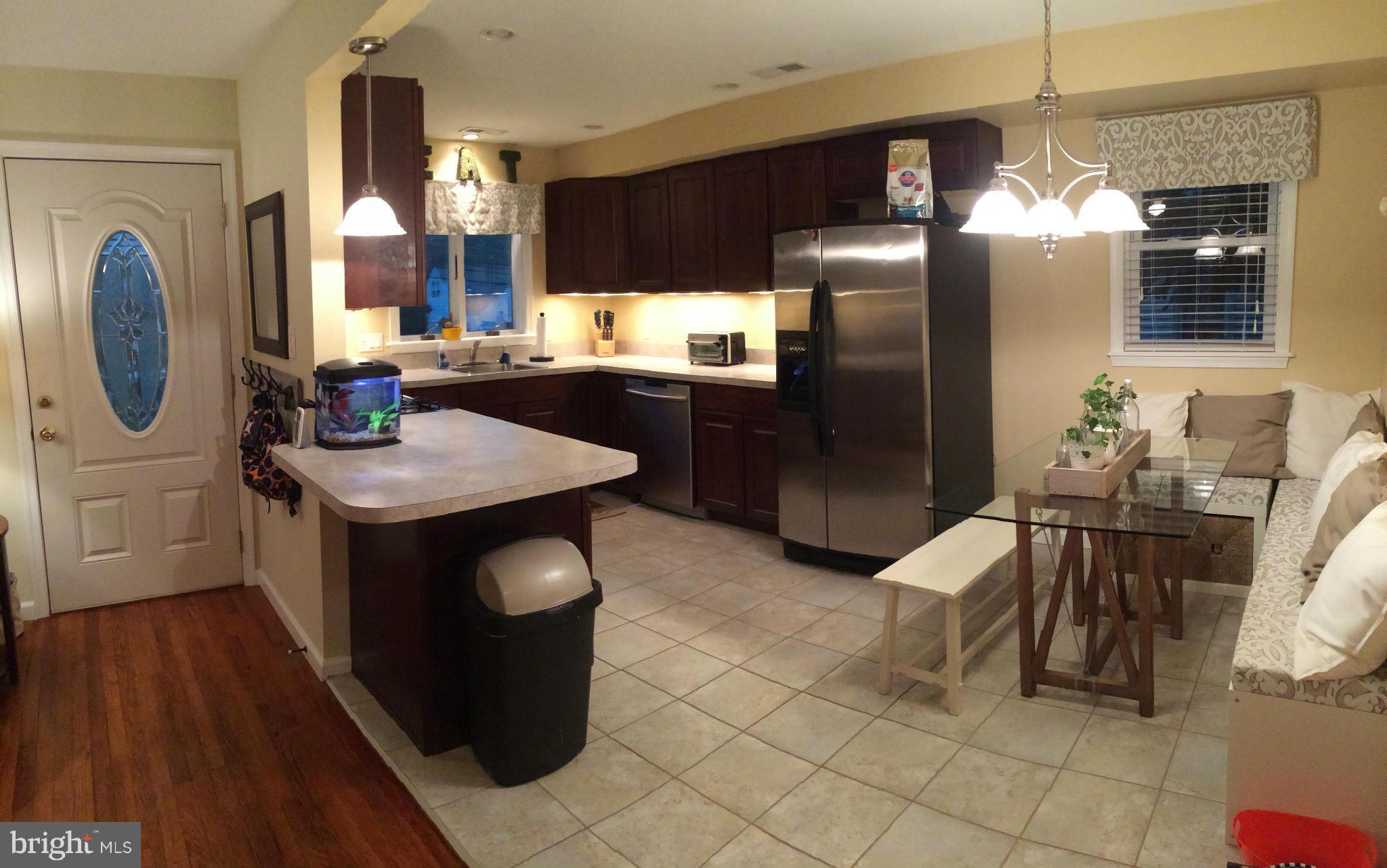 1817 Clearwood Road Baltimore, MD 21234 - Photo 7 of 27 Breakfast Bar