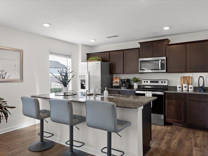 151 Lindsell Road Athens, TN 37303 - Photo 13 of 49 Kitchen stool bar