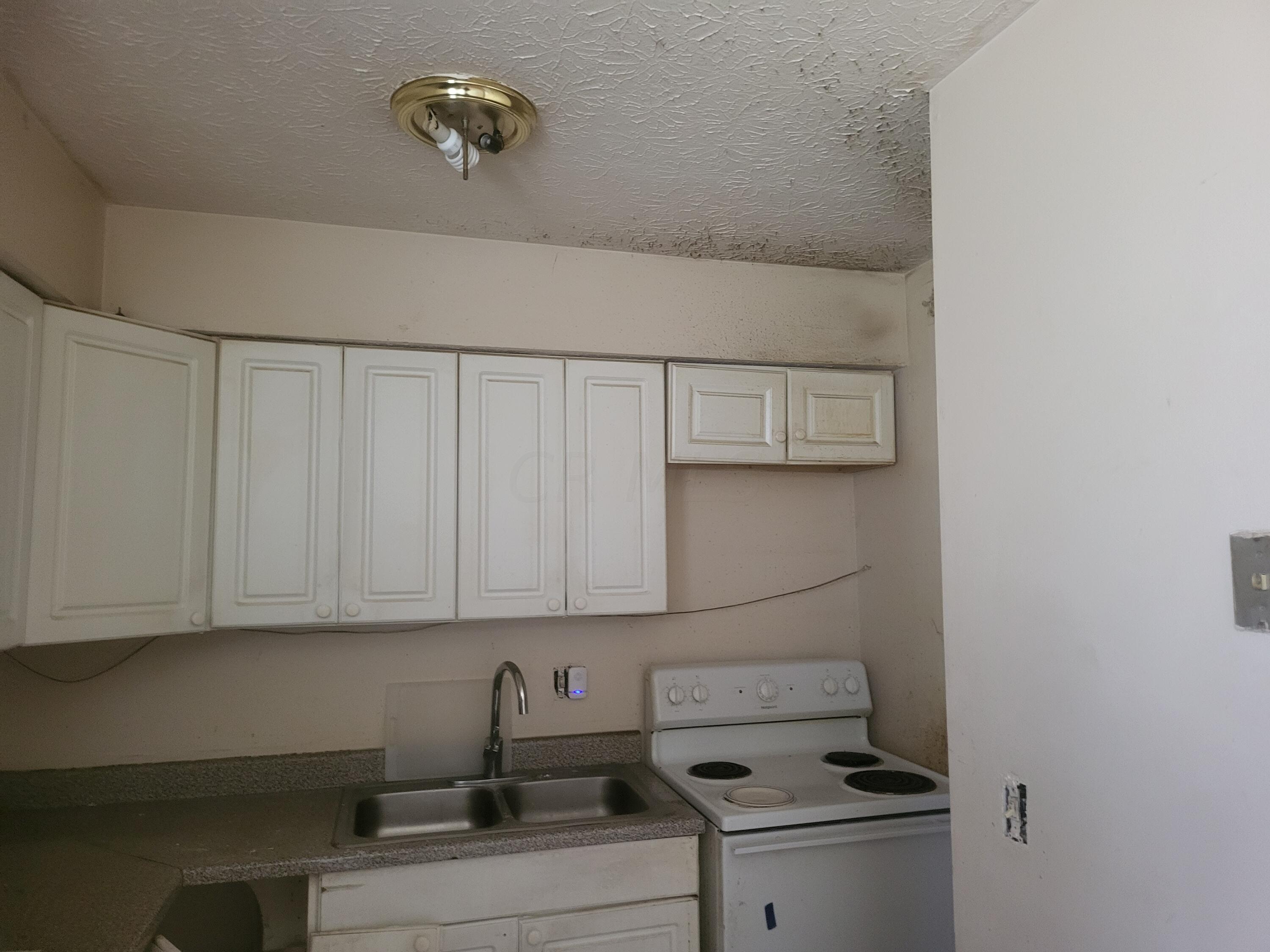 6852-6858 Garden Terrace Road Columbus, OH 43229 - Photo 21 of 27 20221125_120958