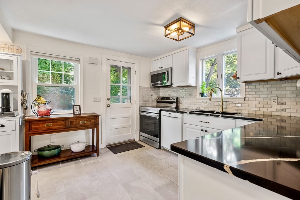143 Prospect Street Ashland, MA 01721 - Photo 11 of 33 Gallery Image 11