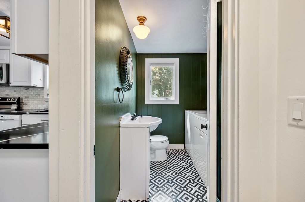 143 Prospect Street Ashland, MA 01721 - Photo 19 of 33 Gallery Image 19
