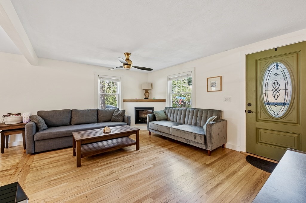 143 Prospect Street Ashland, MA 01721 - Photo 4 of 33 Gallery Image 4