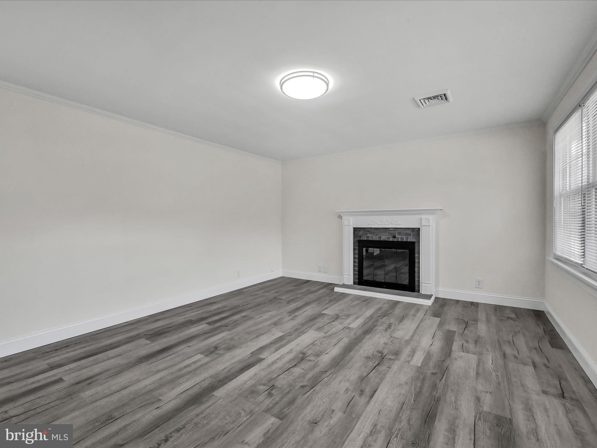 30 Pine Hill Road Andreas, PA 18211 - Photo 13 of 36 Living Room
