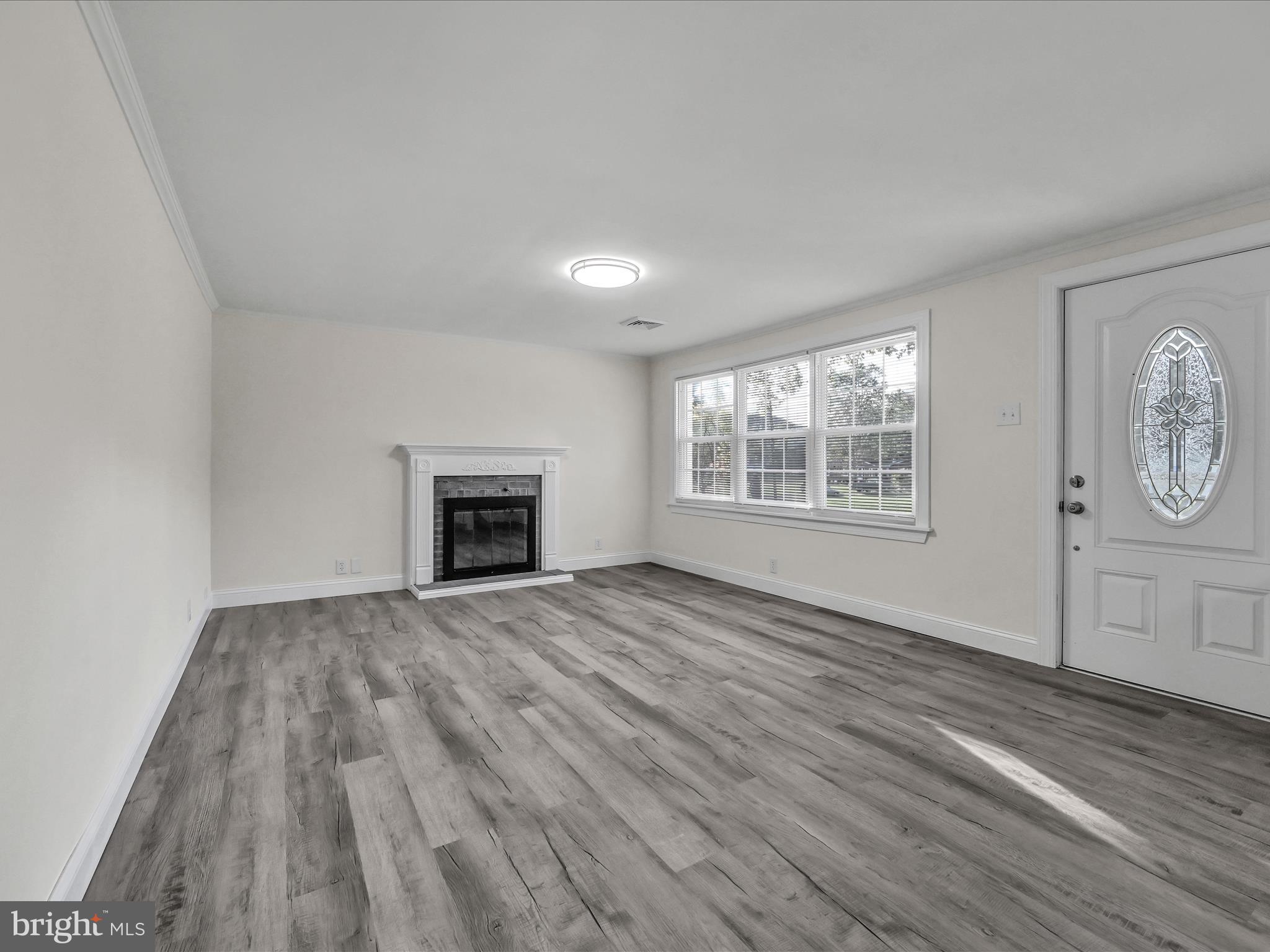 30 Pine Hill Road Andreas, PA 18211 - Photo 14 of 36 Living Room