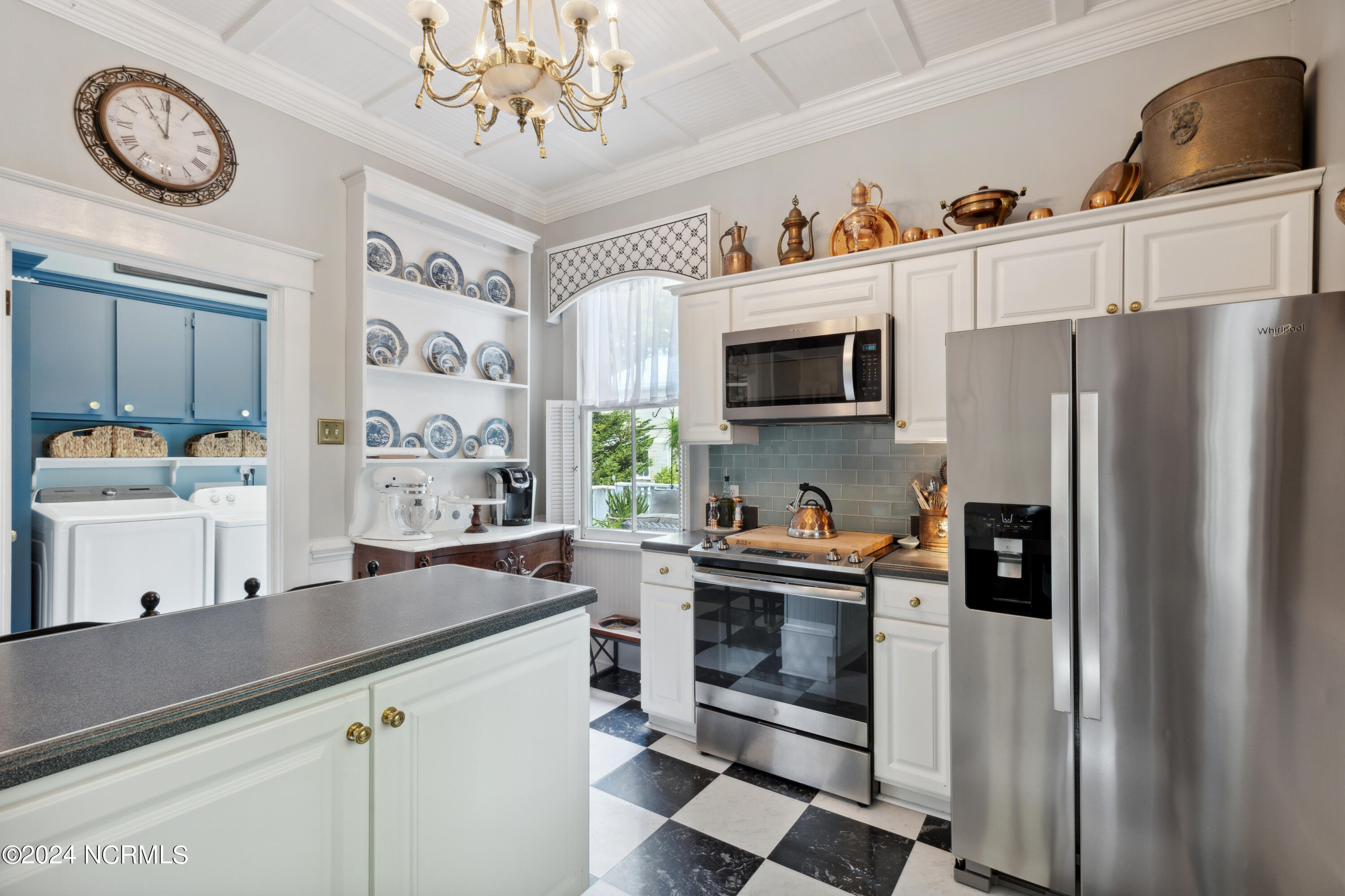 1809 Perry Avenue Wilmington, NC 28403 - Photo 17 of 44 Kitchen