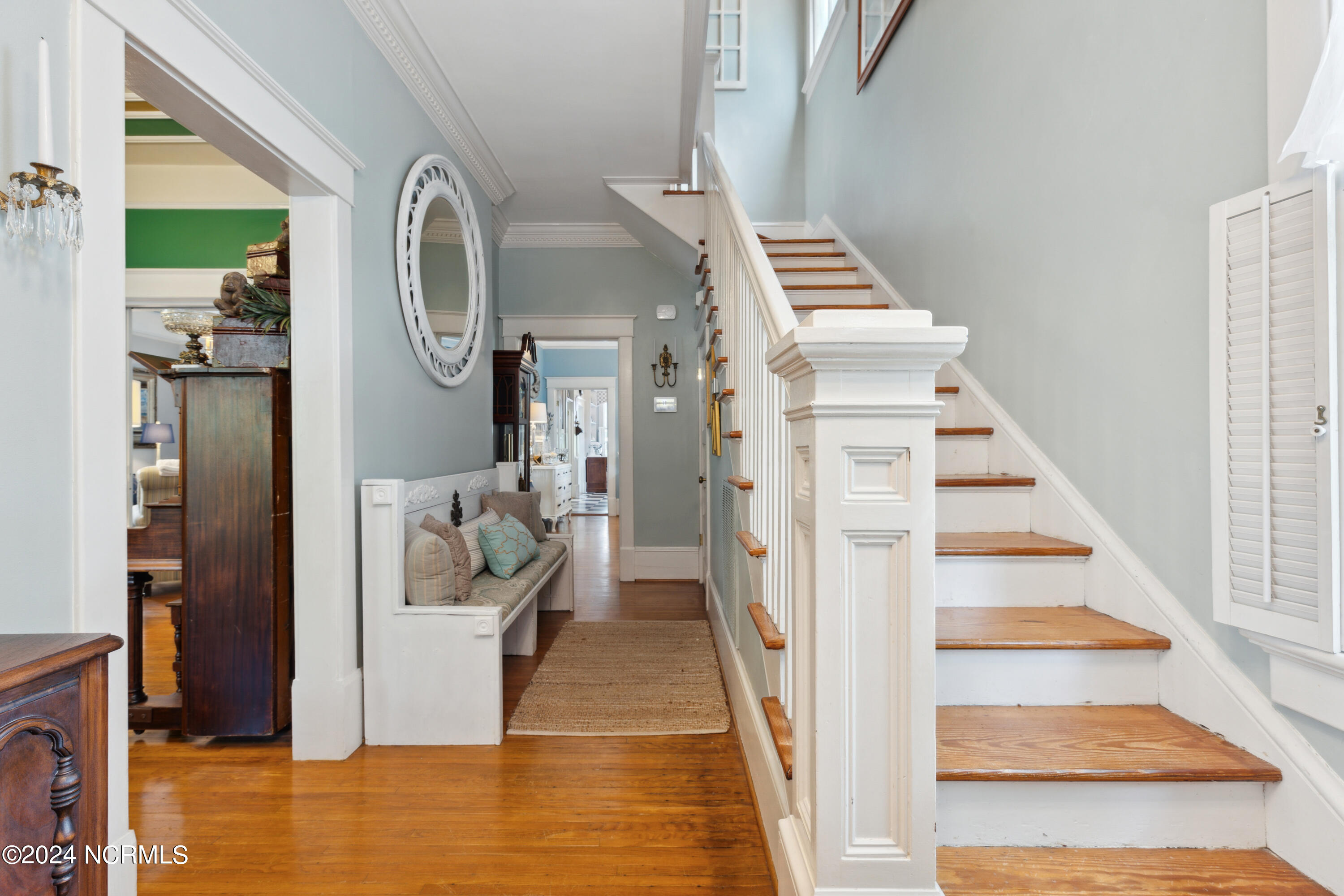 1809 Perry Avenue Wilmington, NC 28403 - Photo 24 of 44 foyer staircase