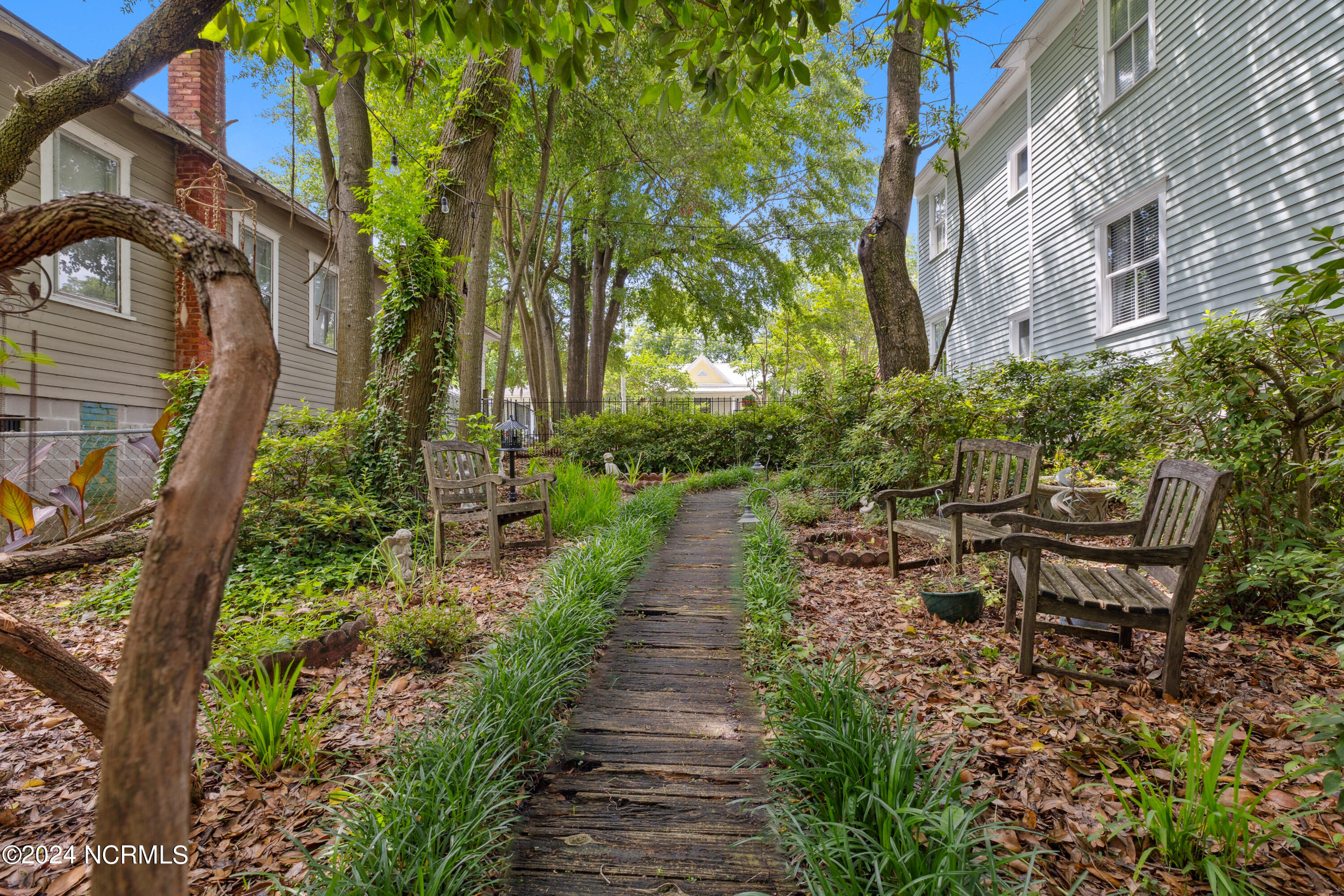 1809 Perry Avenue Wilmington, NC 28403 - Photo 40 of 44 landscape