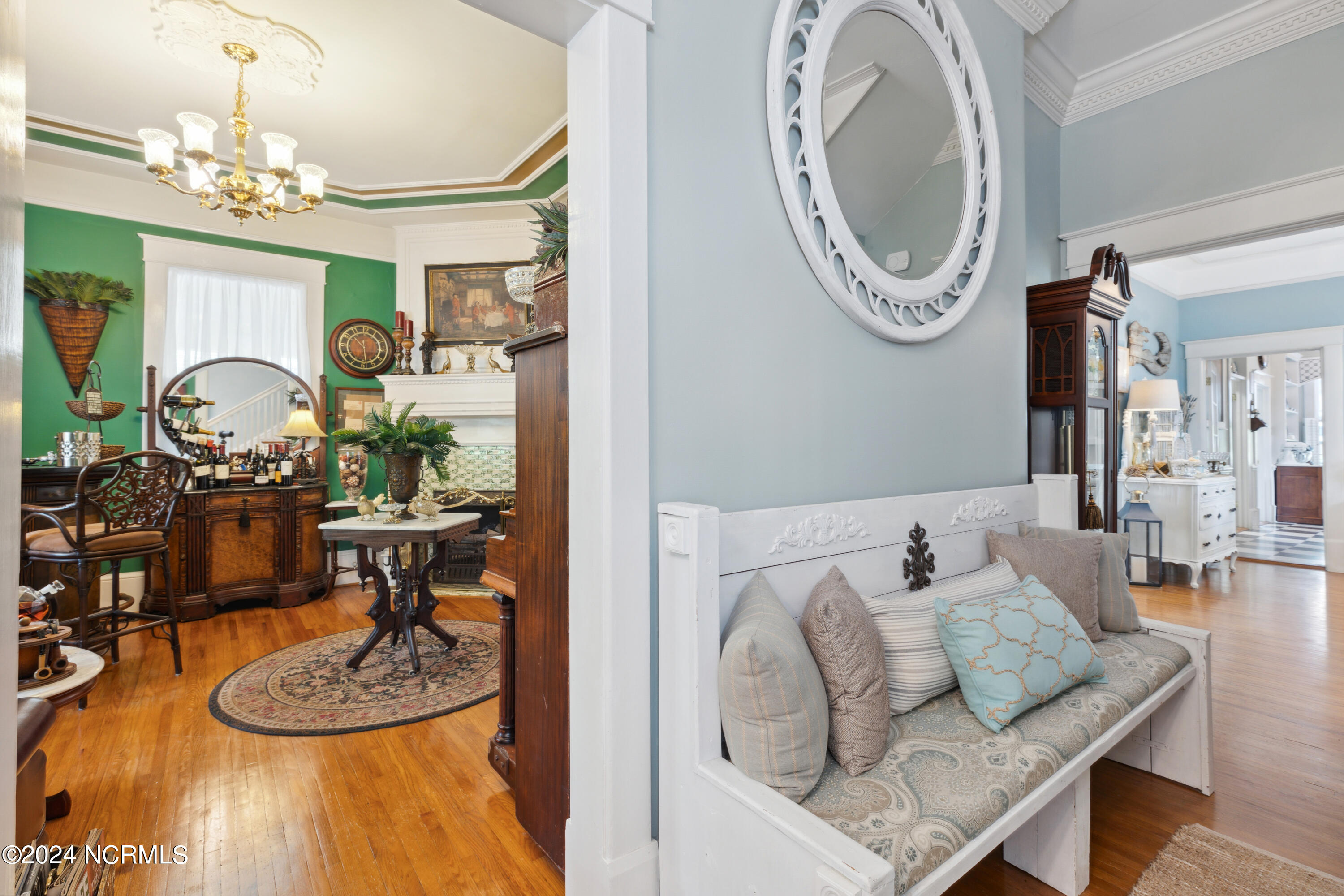 1809 Perry Avenue Wilmington, NC 28403 - Photo 5 of 44 Family Room entry