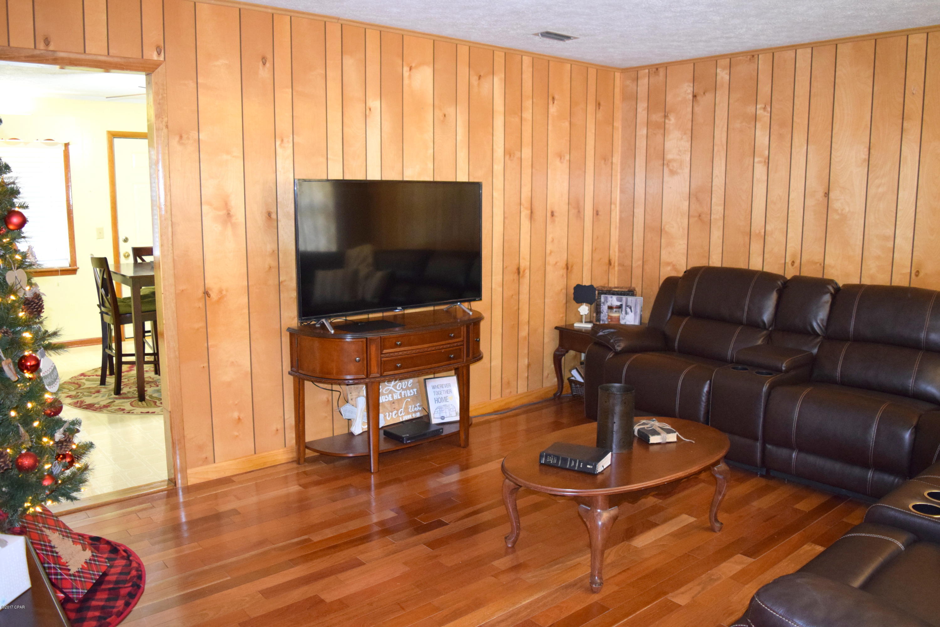 817 Maple Street Chipley, FL 32428 - Photo 2 of 17 Gallery Image 2