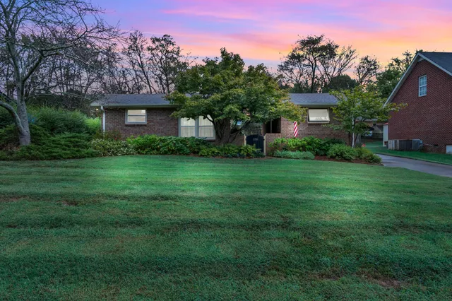 $350,000 | 104 Karen Wayne Drive, Old Hickory, TN 37138