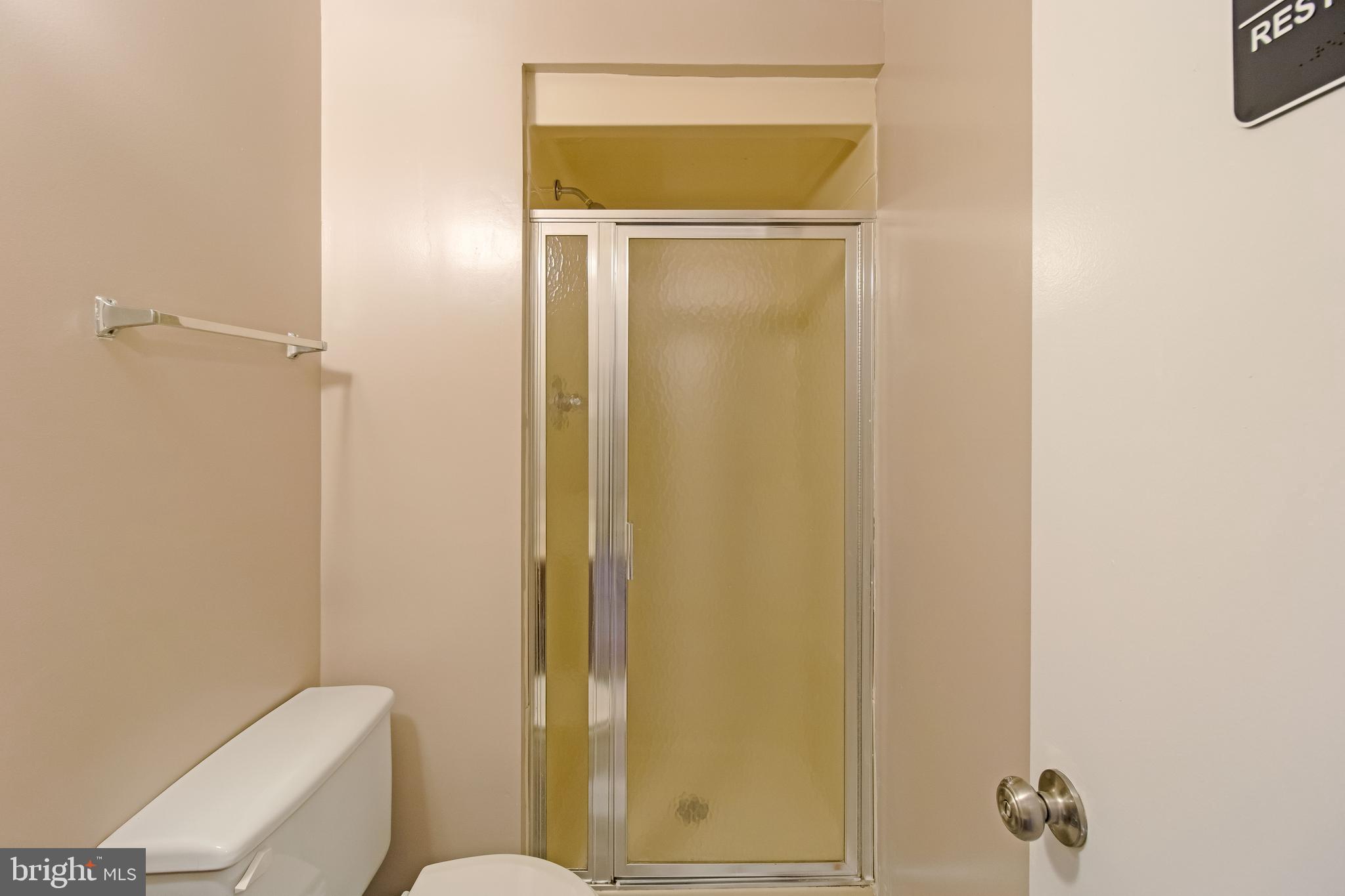 10340 Castlehedge Terrace Silver Spring, MD 20902 - Photo 21 of 62 Gallery Image 21