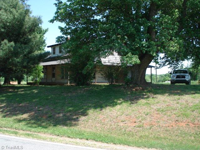 1332 Roaring Gap Church Road Elkin, NC 28621 - Photo 3 of 18 Gallery Image 3