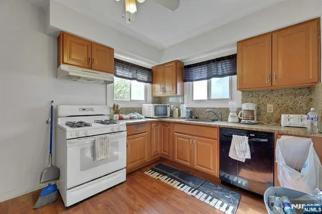 $750,000 | 330 Hickory Street, Kearny, NJ 07032