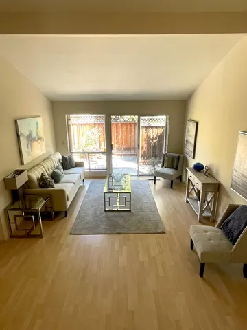 $999,888 | 1350 Merrivale West Square, San Jose, CA 95117