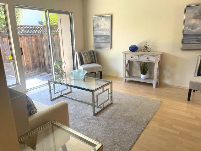 $999,888 | 1350 Merrivale West Square, San Jose, CA 95117