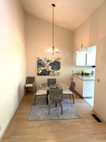 $999,888 | 1350 Merrivale West Square, San Jose, CA 95117