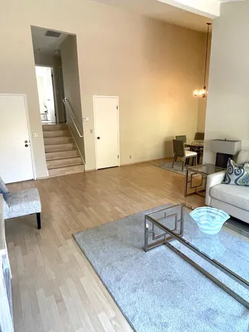 $999,888 | 1350 Merrivale West Square, San Jose, CA 95117