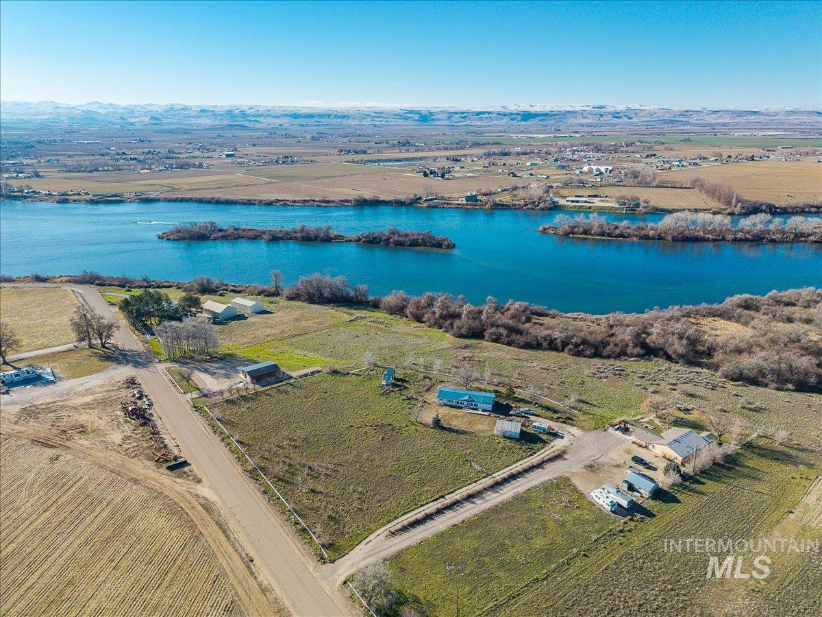 14291 Plum Road Caldwell, ID 83607 - Photo 3 of 41