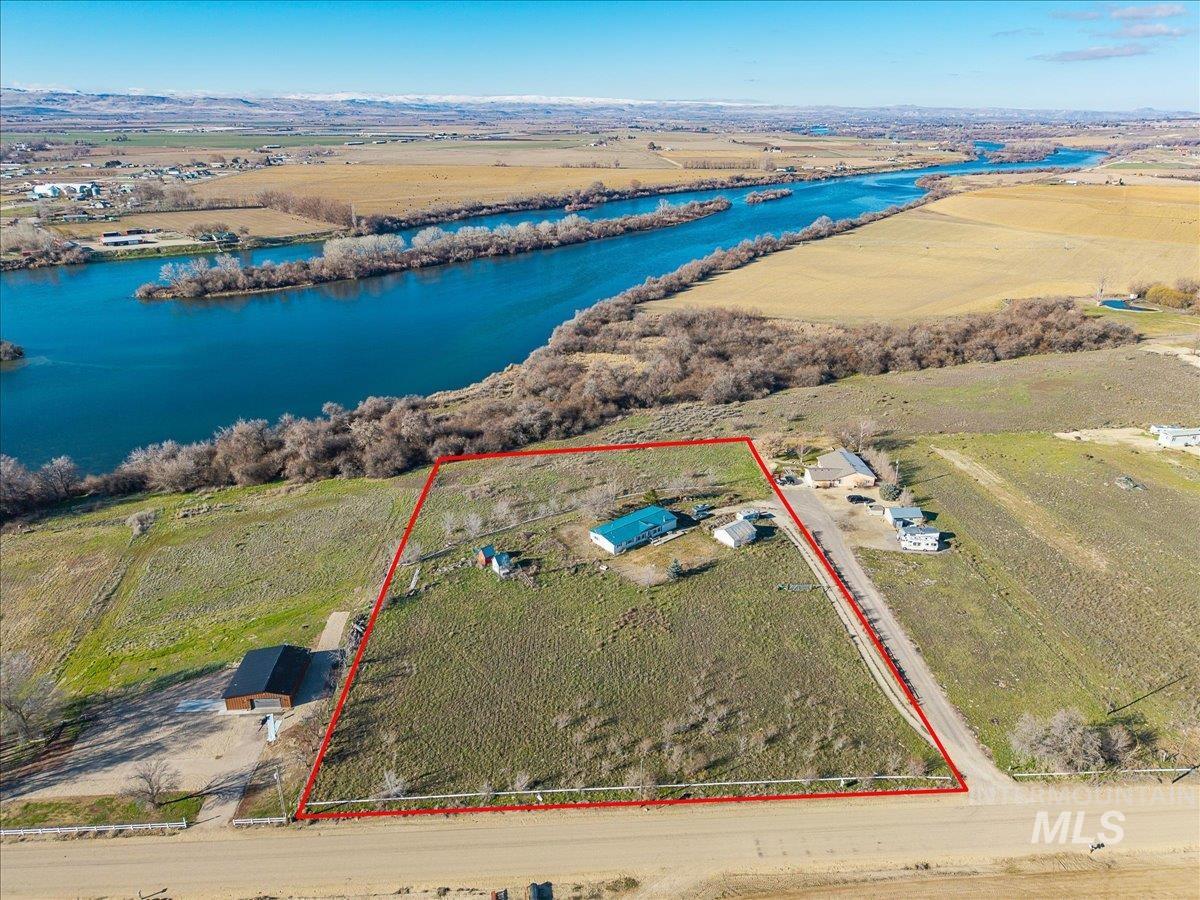 14291 Plum Road Caldwell, ID 83607 - Photo 6 of 41