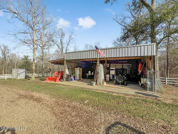 $760,000 | 13645 Highway 10, St. Francisville, LA 70775