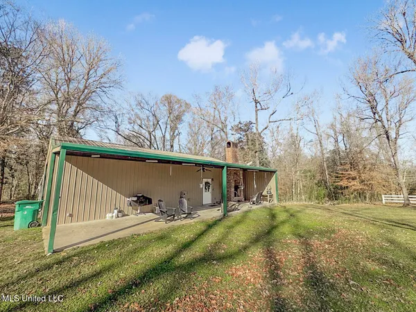 $760,000 | 13645 Highway 10, St. Francisville, LA 70775