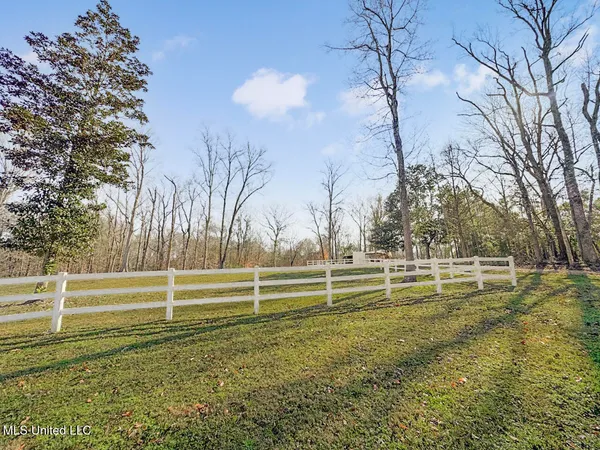 $760,000 | 13645 Highway 10, St. Francisville, LA 70775