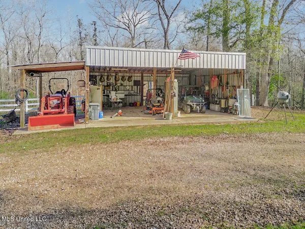 $760,000 | 13645 Highway 10, St. Francisville, LA 70775
