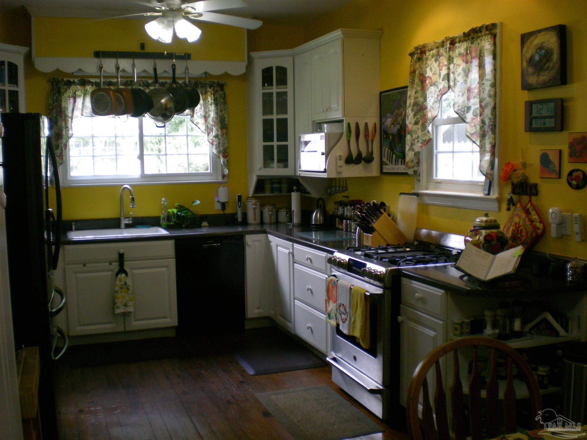 1750 North Reus Street Pensacola, FL 32501 - Photo 13 of 48