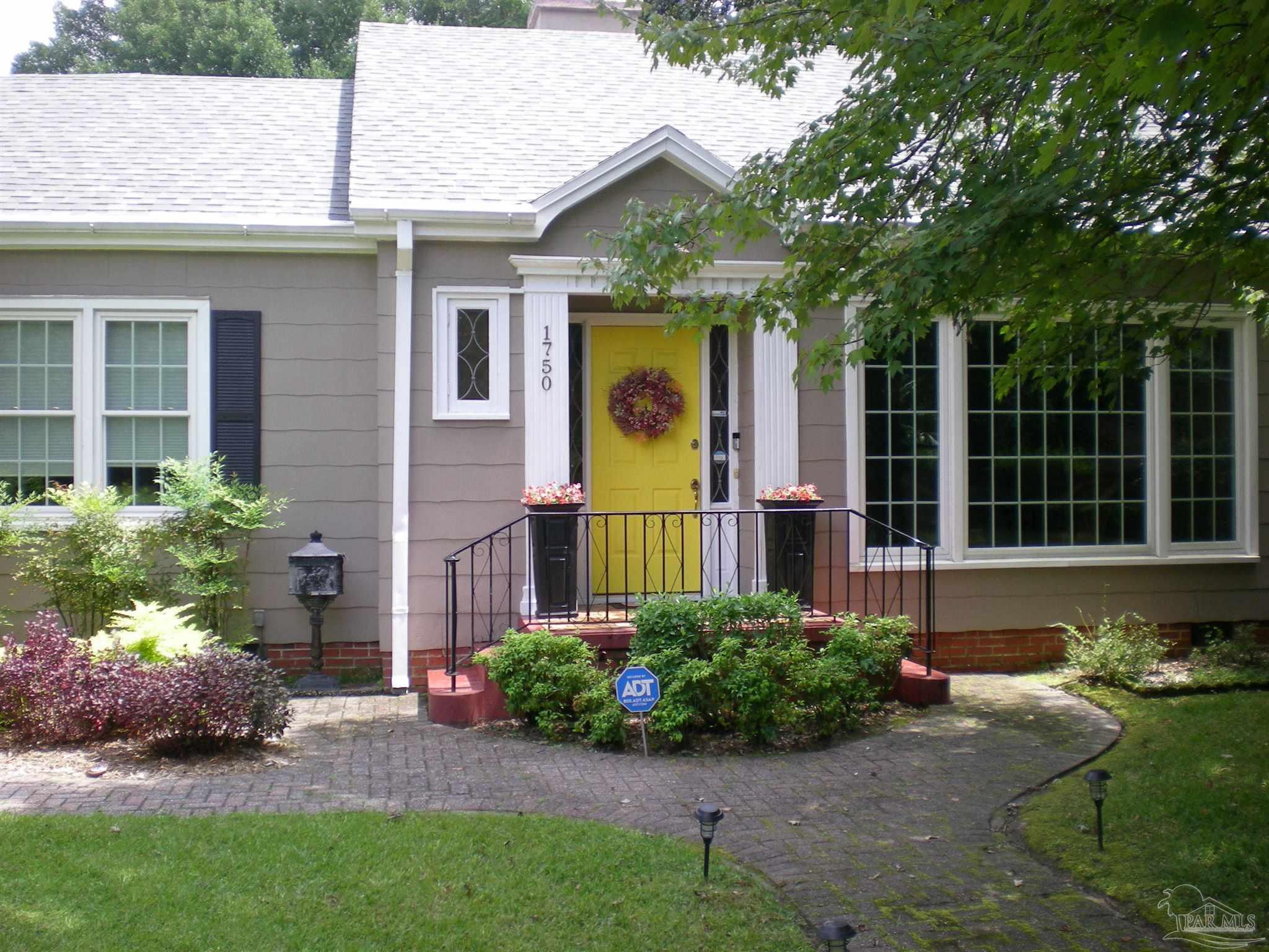 1750 North Reus Street Pensacola, FL 32501 - Photo 3 of 48