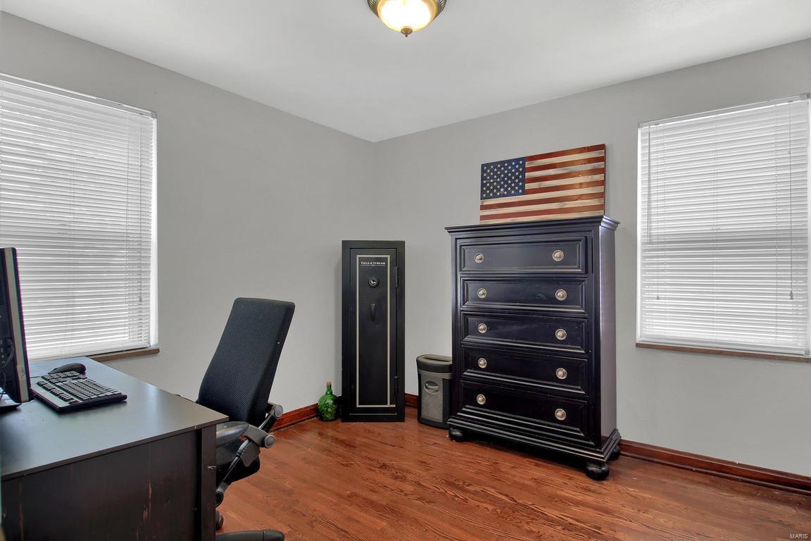 7827 Morgan Ford Road St. Louis, MO 63123 - Photo 17 of 24 Gallery Image 17