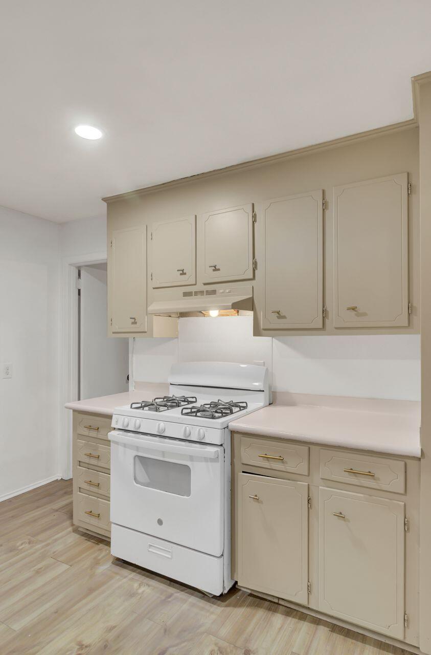 5809 Stewart Street Hanahan, SC 29410 - Photo 14 of 35 (17)