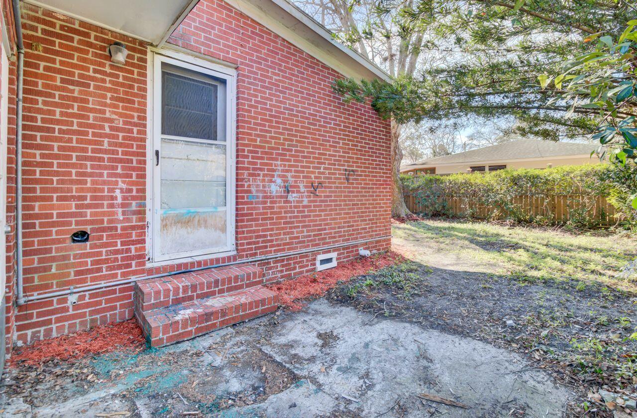 5809 Stewart Street Hanahan, SC 29410 - Photo 29 of 35 (32)