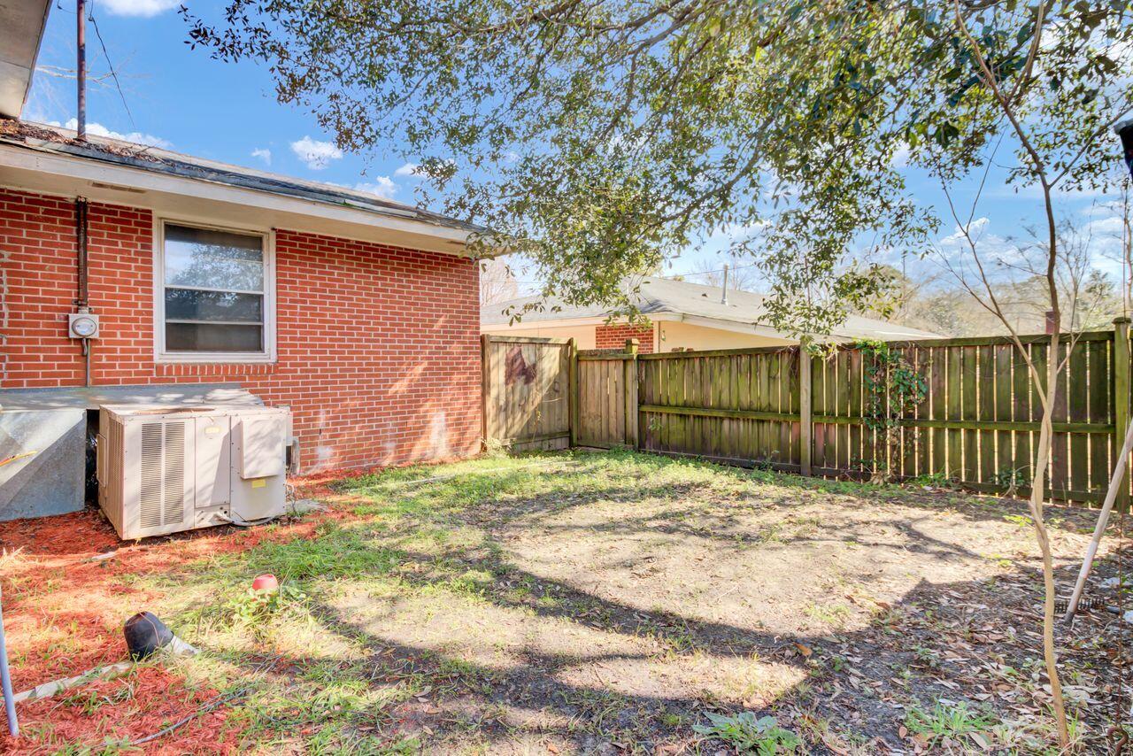 5809 Stewart Street Hanahan, SC 29410 - Photo 32 of 35 (35)