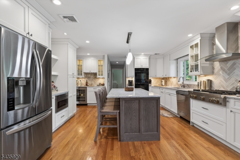 32 1st Street Florham Park, NJ 07932 - Photo 5 of 45
