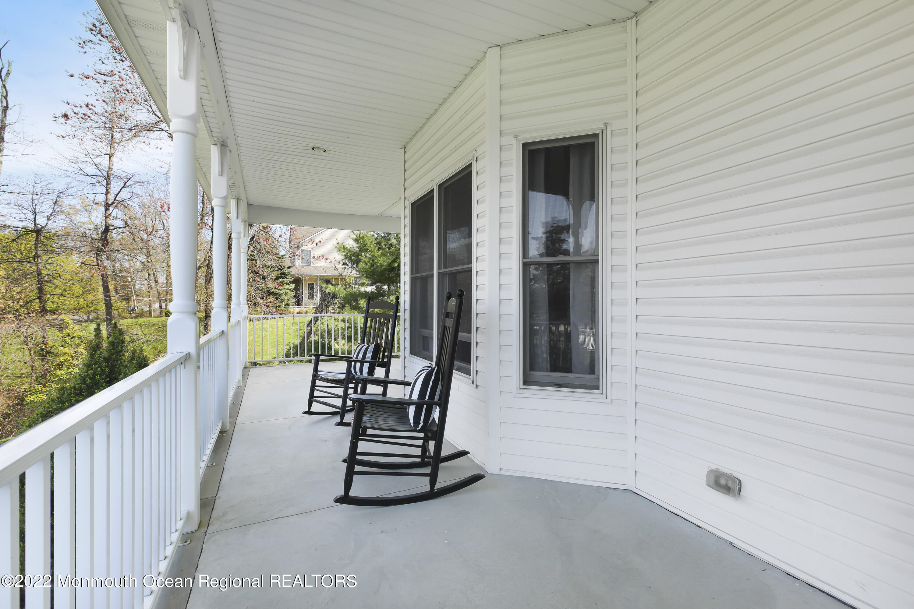 485 Colts Neck Road Farmingdale, NJ 07727 - Photo 5 of 44 5W5A0441