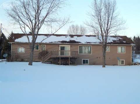 9136 Noblet Road Davison, MI 48423 - Photo 4 of 27 20428040-3.JPG