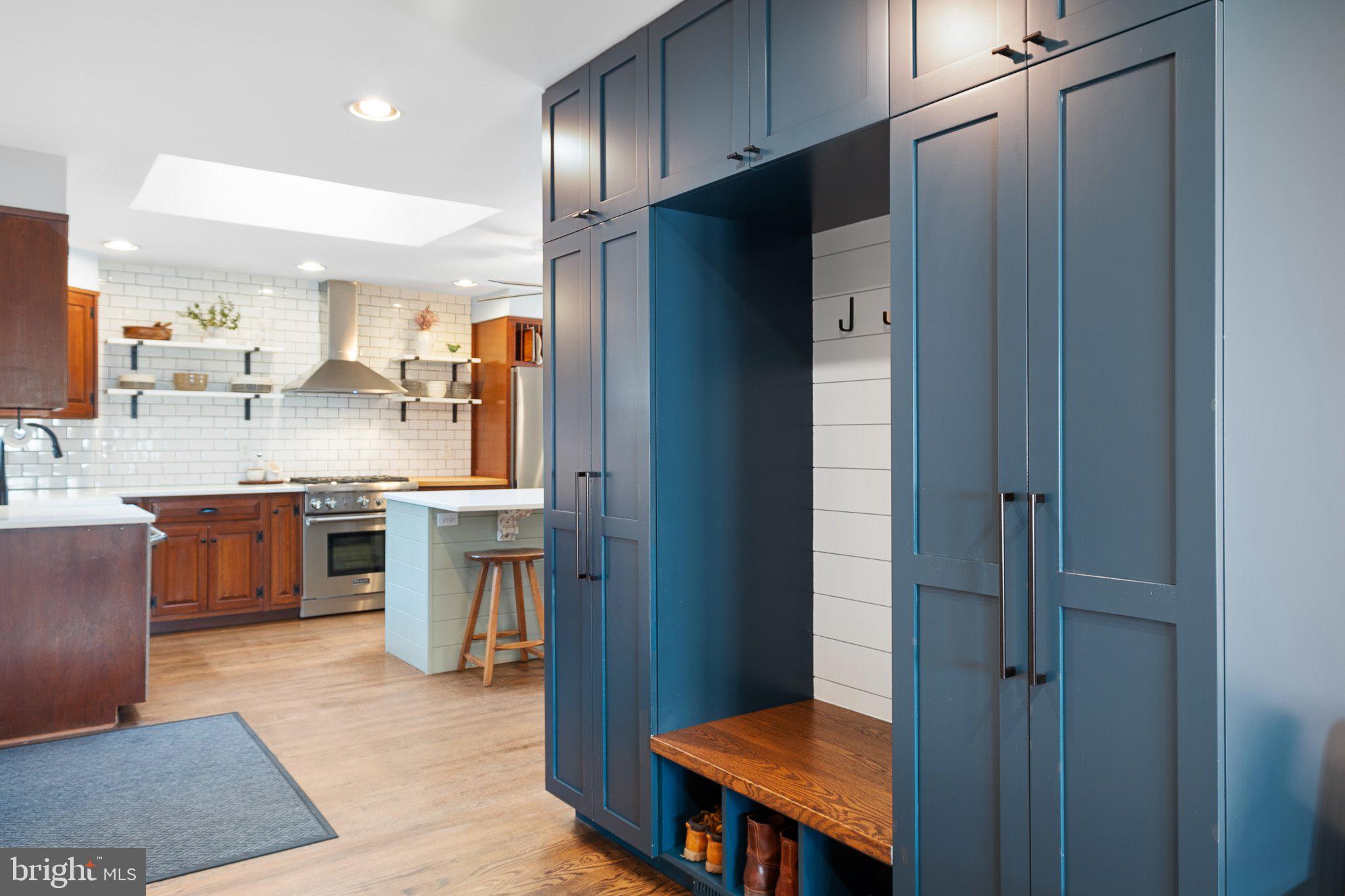 253 Pinehurst Road Wilmington, DE 19803 - Photo 11 of 33 Custom built-in cubby/pantry