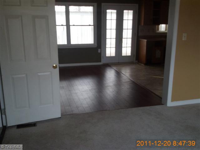 3949 Corbett Road Mebane, NC 27302 - Photo 5 of 5 Kitchen.
