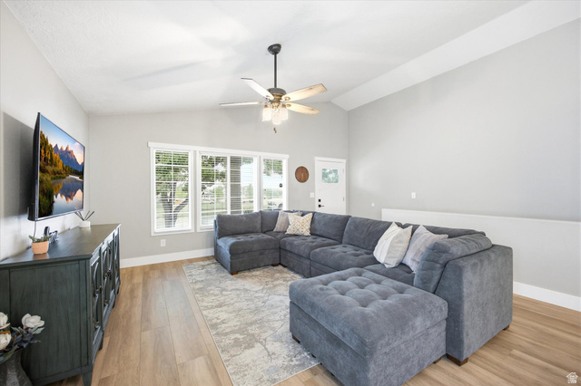 11859 Preamble Road Draper, UT 84020 - Photo 10 of 30 Living room