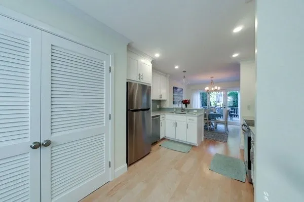 $3,200 | 61 Clinton Street, Unit C, Newport, RI 02840