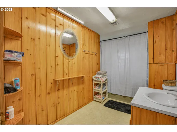 $565,000 | 70896 Neer City Road, Rainier, OR 97048
