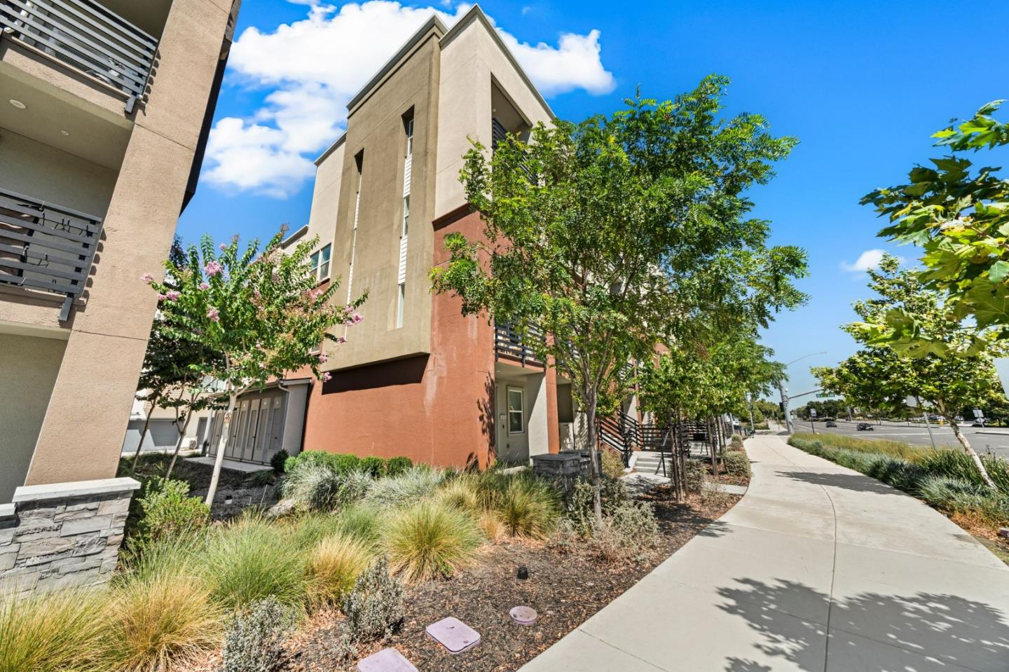 5465 Dublin Boulevard Dublin, CA 94568 - Photo 2 of 37 a backyard of a house with lots of green space